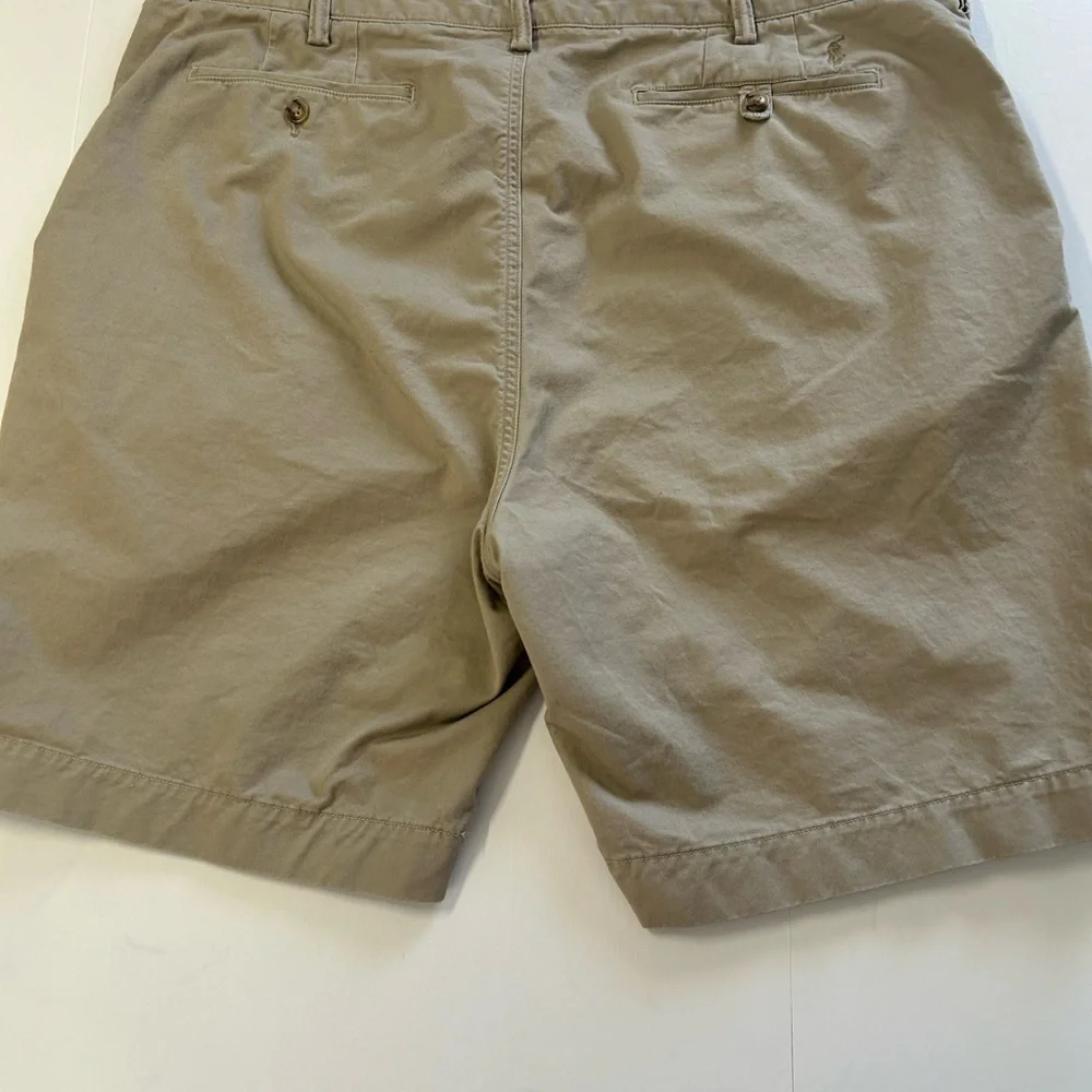 Polo Ralph‎ Lauren, men’s size 42 stretch classic fit khaki shorts